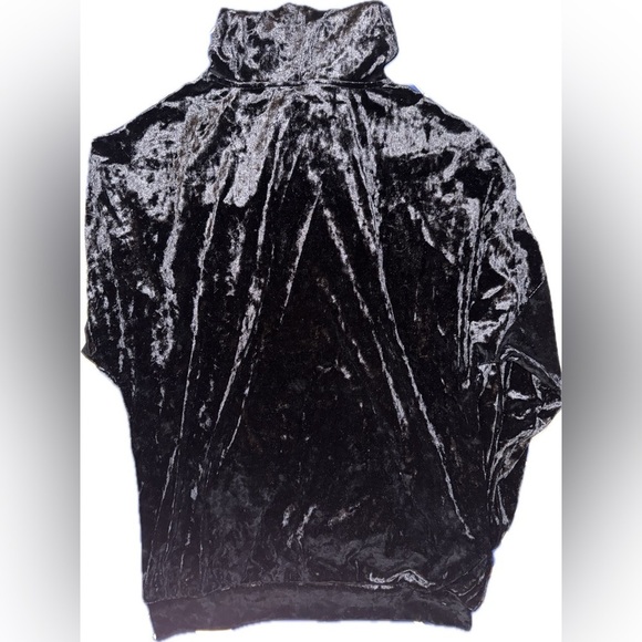 Halara relaxed fit velour/velvet hoodie small - Picture 2 of 3